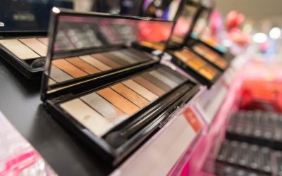 Maximizing Profit Margins When Buying Cosmetics Wholesale